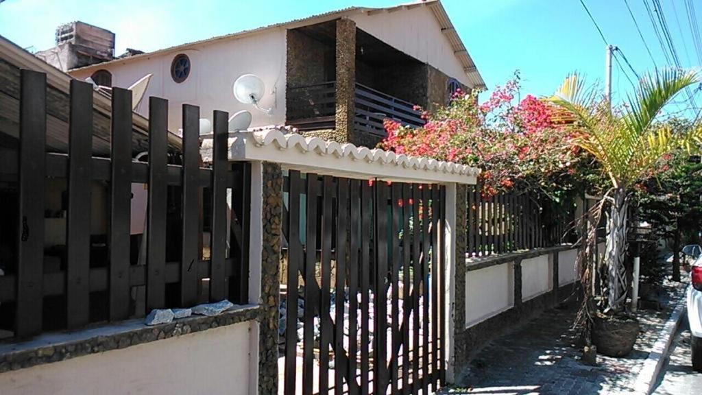 Casa Terrea A 2 Min Da Praia Dos Anjos Арраял-ду-Кабу Экстерьер фото